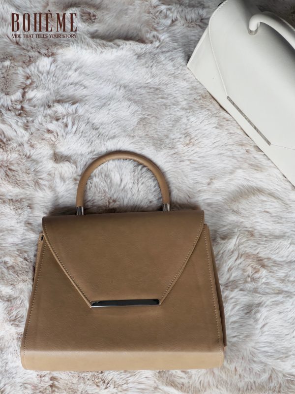 Boheme Luxe Envelope Handbag – Camel Brown